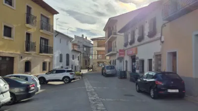 Casa en venta en Avenida Goya, cerca de Calle Ballestería, Sarrión de 169.000 €