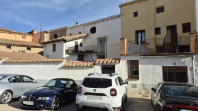 Casa en venta en Avenida Goya, cerca de Calle Ballestería, Sarrión de 169.000 €
