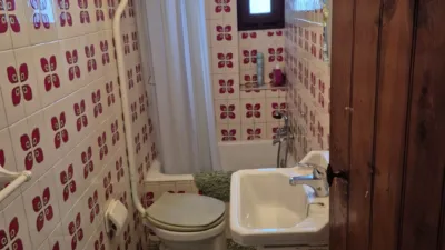 Casa en venta en Avenida Goya, cerca de Calle Ballestería, Sarrión de 169.000 €