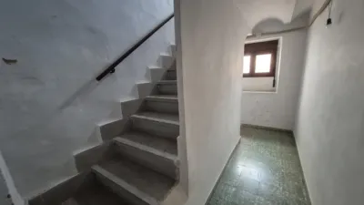 Casa en venta en Avenida Goya, cerca de Calle Ballestería, Sarrión de 169.000 €