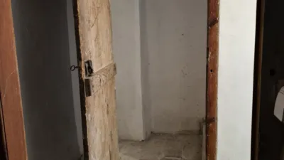 Casa en venta en Avenida Goya, cerca de Calle Ballestería, Sarrión de 169.000 €