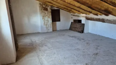 Casa en venta en Avenida Goya, cerca de Calle Ballestería, Sarrión de 169.000 €