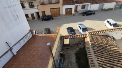 Casa en venta en Avenida Goya, cerca de Calle Ballestería, Sarrión de 169.000 €