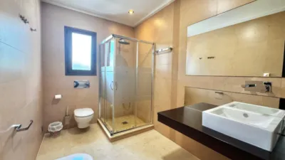 Detached villa in Cabo Roig photo 35