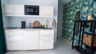 Apartment on Avenida del Arquitecto Gómez Cuesta photo 9