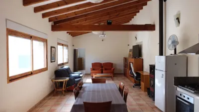 Chalet en alquiler en Elche, Carrús Este-Camí dels Magros (Distrito Núcleo Urbano. Elx - Elche) de 950 €<span>/mes</span>