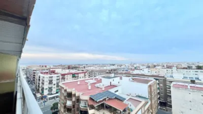 Apartment on Paseo Maritimo photo 16