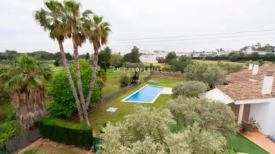 Chalet en alquiler en Calle Rosinyol, Torre en Conill-Cumbres San Antonio (Bétera) de 3.500 €<span>/mes</span>