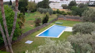 Chalet en alquiler en Calle Rosinyol, Torre en Conill-Cumbres San Antonio (Bétera) de 3.500 €<span>/mes</span>