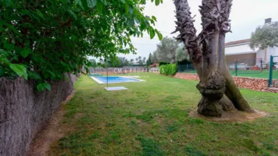 Chalet en alquiler en Calle Rosinyol, Torre en Conill-Cumbres San Antonio (Bétera) de 3.500 €<span>/mes</span>