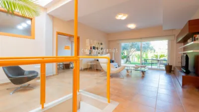 Chalet en alquiler en Calle Rosinyol, Torre en Conill-Cumbres San Antonio (Bétera) de 3.500 €<span>/mes</span>