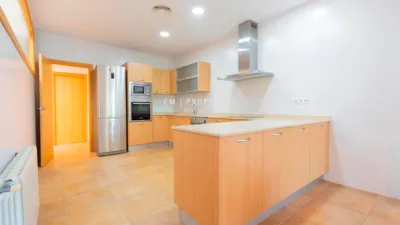 Chalet en alquiler en Calle Rosinyol, Torre en Conill-Cumbres San Antonio (Bétera) de 3.500 €<span>/mes</span>