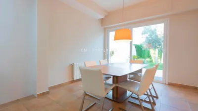 Chalet en alquiler en Calle Rosinyol, Torre en Conill-Cumbres San Antonio (Bétera) de 3.500 €<span>/mes</span>
