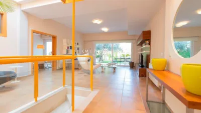 Chalet en alquiler en Calle Rosinyol, Torre en Conill-Cumbres San Antonio (Bétera) de 3.500 €<span>/mes</span>