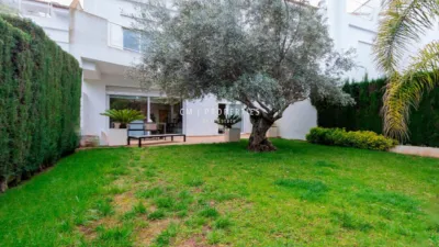 Chalet en alquiler en Calle Rosinyol, Torre en Conill-Cumbres San Antonio (Bétera) de 3.500 €<span>/mes</span>