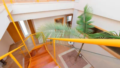 Chalet en alquiler en Calle Rosinyol, Torre en Conill-Cumbres San Antonio (Bétera) de 3.500 €<span>/mes</span>