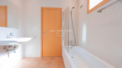 Chalet en alquiler en Calle Rosinyol, Torre en Conill-Cumbres San Antonio (Bétera) de 3.500 €<span>/mes</span>