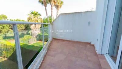 Chalet en alquiler en Calle Rosinyol, Torre en Conill-Cumbres San Antonio (Bétera) de 3.500 €<span>/mes</span>