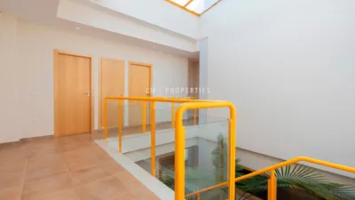 Chalet en alquiler en Calle Rosinyol, Torre en Conill-Cumbres San Antonio (Bétera) de 3.500 €<span>/mes</span>
