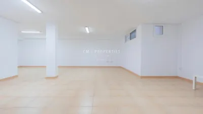 Chalet en alquiler en Calle Rosinyol, Torre en Conill-Cumbres San Antonio (Bétera) de 3.500 €<span>/mes</span>