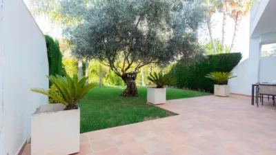Chalet en alquiler en Calle Rosinyol, Torre en Conill-Cumbres San Antonio (Bétera) de 3.500 €<span>/mes</span>