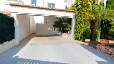 Chalet en alquiler en Calle Rosinyol, Torre en Conill-Cumbres San Antonio (Bétera) de 3.500 €<span>/mes</span>