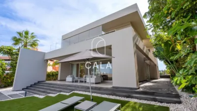 Villa on Calle Tajore photo 3
