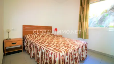 Apartment in Port Esportiu-Canyelles-Puig Rom photo 7
