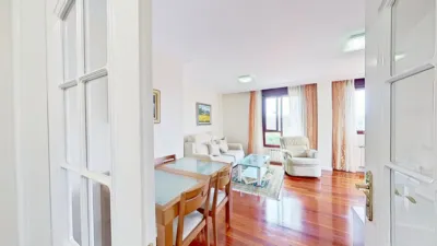 Flat on Clara Campoamor Street photo 2