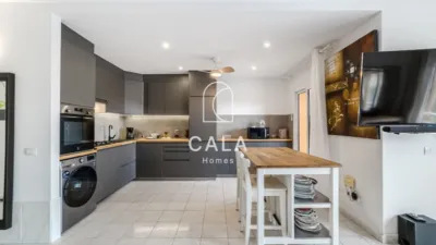 Apartment on Calle de Venecia photo 2
