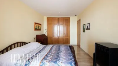 Apartment on Pins Melis Street photo 38