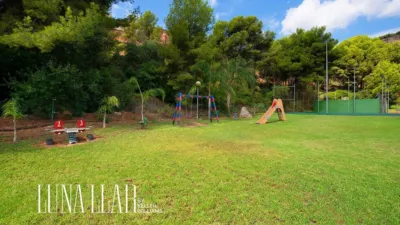 Apartment on Pins Melis Street photo 51