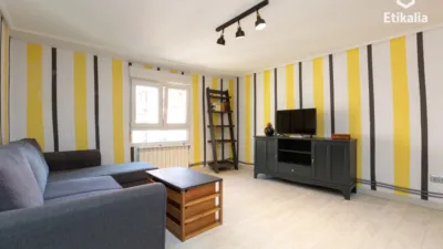 Piso en venta en Calle Bilbao La Vieja, Bilbo Zaharra (Distrito Ibaiondo. Bilbao) de 220.000 €