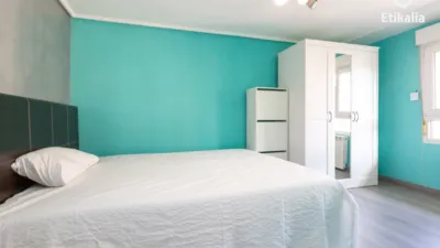 Piso en venta en Calle Bilbao La Vieja, Bilbo Zaharra (Distrito Ibaiondo. Bilbao) de 220.000 €