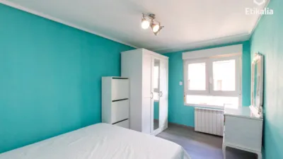 Piso en venta en Calle Bilbao La Vieja, Bilbo Zaharra (Distrito Ibaiondo. Bilbao) de 220.000 €