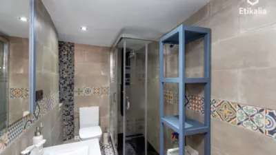 Piso en venta en Calle Bilbao La Vieja, Bilbo Zaharra (Distrito Ibaiondo. Bilbao) de 220.000 €