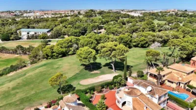 Villa in Villamartín photo 11
