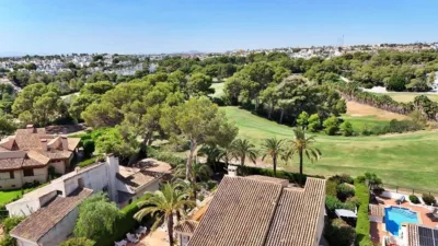 Villa in Villamartín photo 9