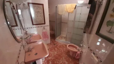 Piso en venta en Avda de Madrid - Pº de La Estación, Avenida de Madrid-Paseo de la Estación (Jaén Capital) de 350.000 €