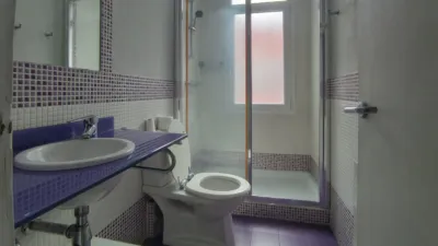 Piso en venta en Calle Iturribide, cerca de Calle Prim, Solokoetxe (Distrito Ibaiondo. Bilbao) de 216.500 €