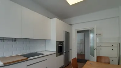 Piso en venta en Calle Iturribide, cerca de Calle Prim, Solokoetxe (Distrito Ibaiondo. Bilbao) de 216.500 €