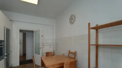 Piso en venta en Calle Iturribide, cerca de Calle Prim, Solokoetxe (Distrito Ibaiondo. Bilbao) de 216.500 €