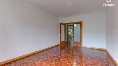 Piso en venta en Calle de las Juntas Generales, cerca de Alfontso XI.aren Kalea, Lakua-Arriaga (Vitoria - Gasteiz) de 285.000 €