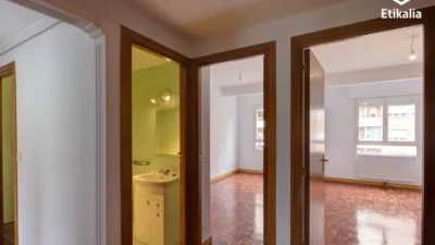 Piso en venta en Calle de las Juntas Generales, cerca de Alfontso XI.aren Kalea, Lakua-Arriaga (Vitoria - Gasteiz) de 285.000 €