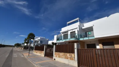 Apartment on the street photo 44