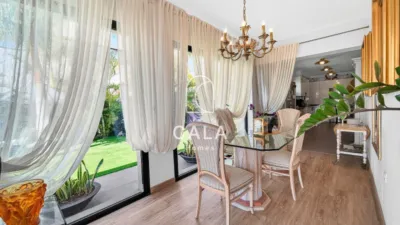Villa on Calle Luxemburgo photo 35