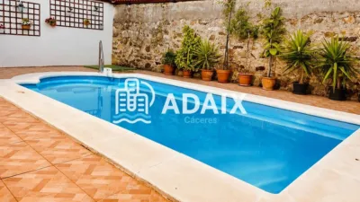 Chalet in Torre de Santa María photo 3