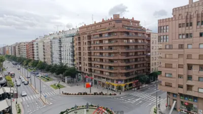Apartment on Gran Via Street