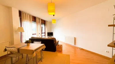 Piso en alquiler en Calle de Espina, Limpias de 550 €<span>/mes</span>