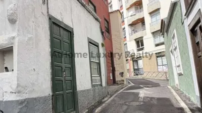 Semi-detached chalet on Adolfo Cabrera Pinto Street photo 2